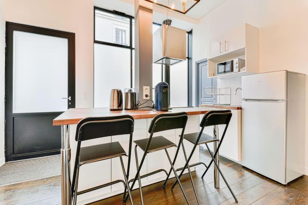 Renovated design apartment in MONTPARNASSE Parijs Buitenkant foto